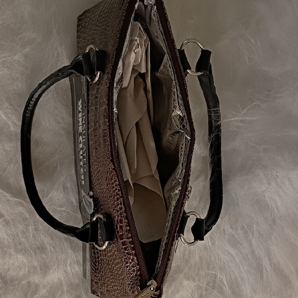 Brown Crocodile Pattern Insulated Wine Clutch by Primeware. - Picture 3 of 5